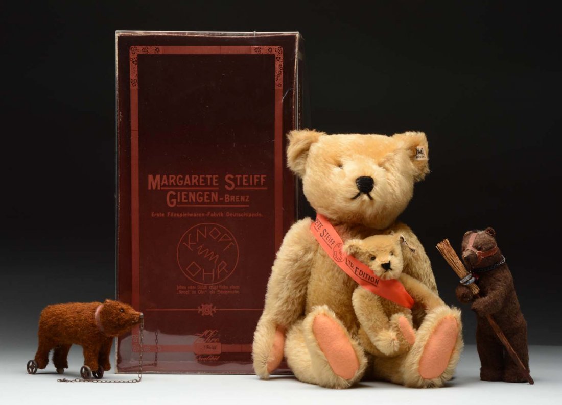 Lot of 3: Steiff Bears & Circus Bears. (1 of 1)