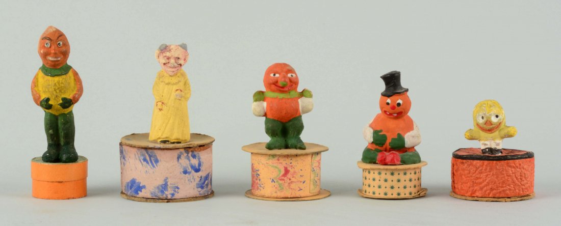 Lot of 5: Vintage Halloween Candy Containers. (1 of 9)