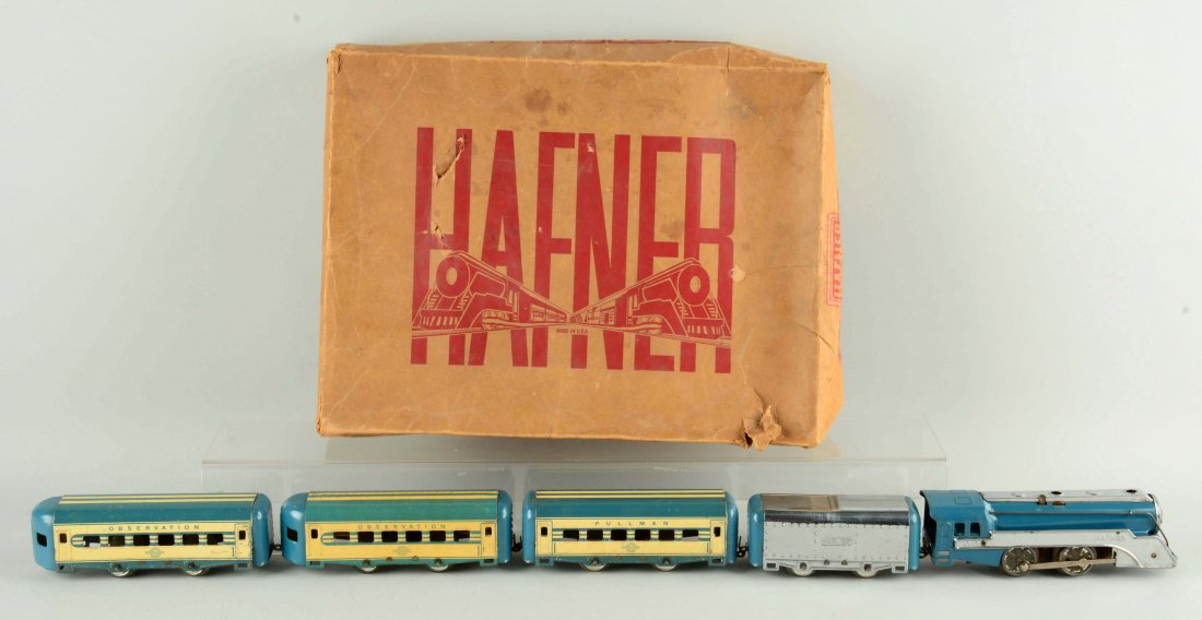 Hafner Wind Up Train Set. (1 of 1)
