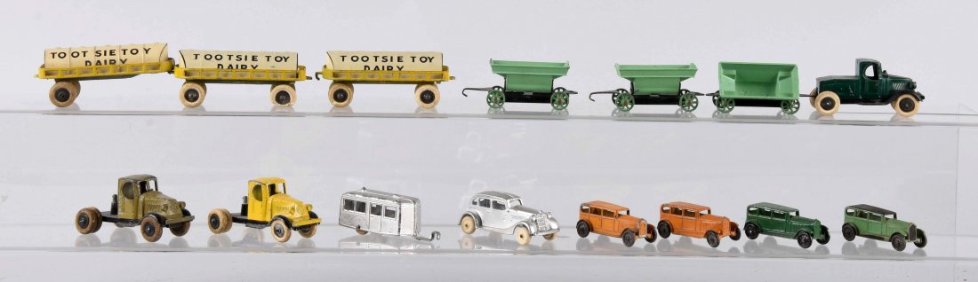 Lot Of Assorted Tootsietoy Vehicles. (1 of 1)