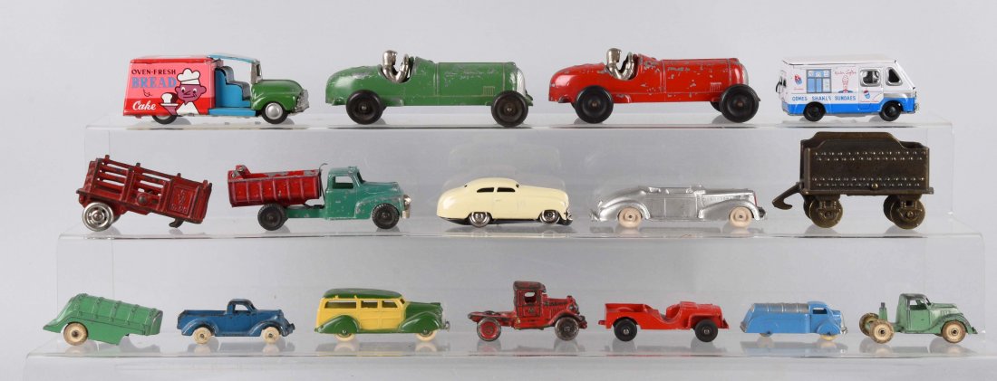 Large Lot Of Assorted Metal Cars and Trucks. (1 of 1)