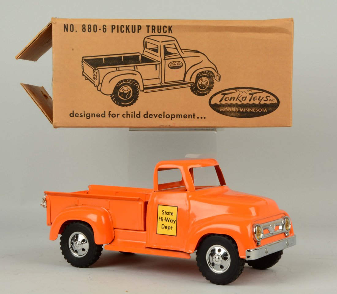 DeSalle Tonka Pickup State Hi-Way Dept.Truck.: Like new in the original box. Circa 1997. Box : 13" L.