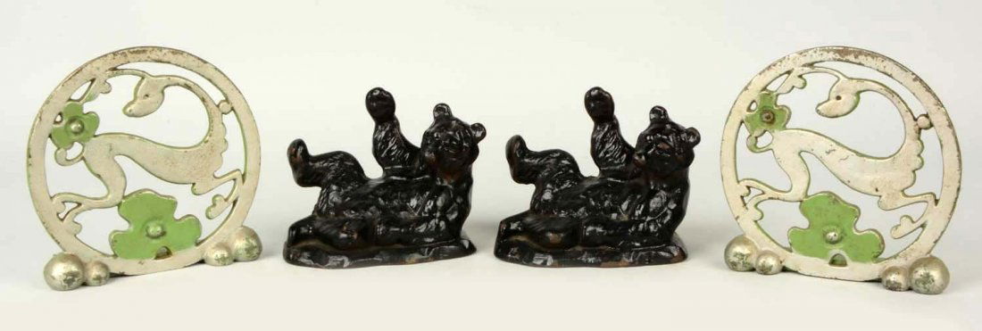 Lot of 2 pairs: Cast Iron Assorted Bookends. (1 of 2)
