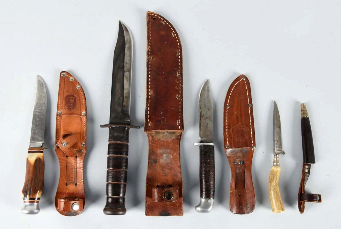 Lot Of 4: Sheath Knives. (1 of 1)