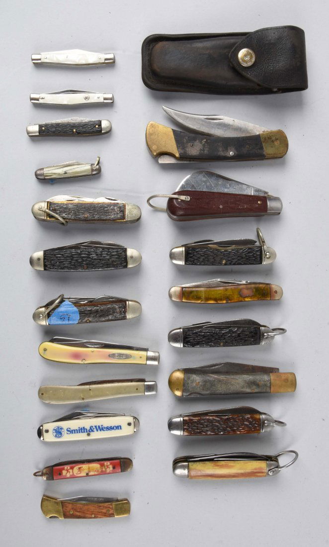 Lot Of 20: Folding Knives. (1 of 1)