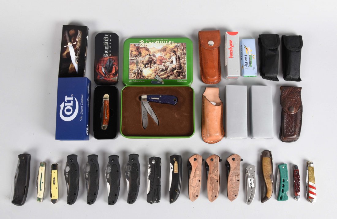 Lot Of 20: Folding Knives, Foreign & Domestic.: 1) Schrade Uncle Henry, 5" 1 blade lock back, handled in Delrin, complete with leather pouch, contemporary, near mint condition. 2) Kershaw, 5-1/8" 1 blade lock back with correct leather belt pouch, c