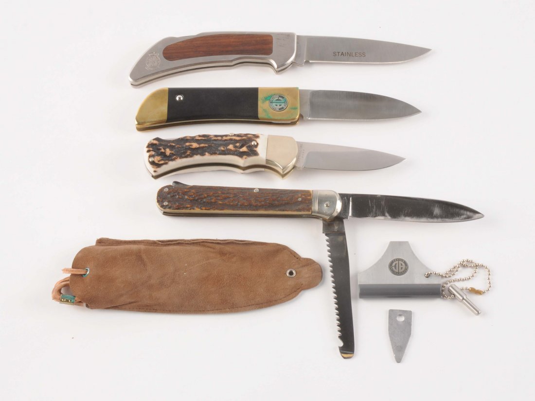 Lot of 4: Lock Back Folding Hunters. (1 of 1)