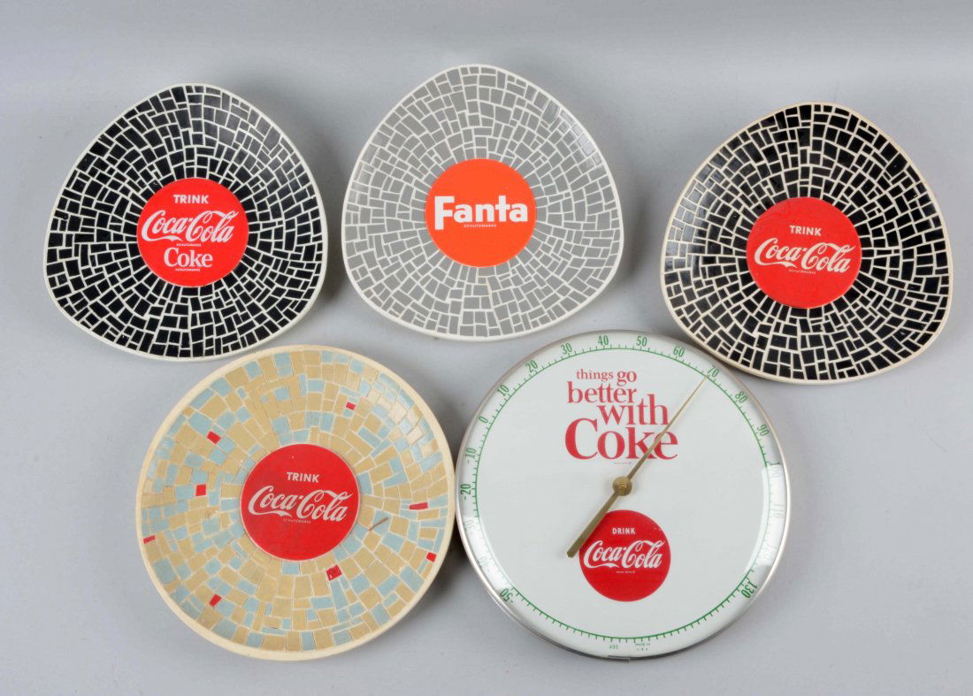 Lot of 5: Coca-Cola Advertising Thermometer & Plates. (1 of 1)