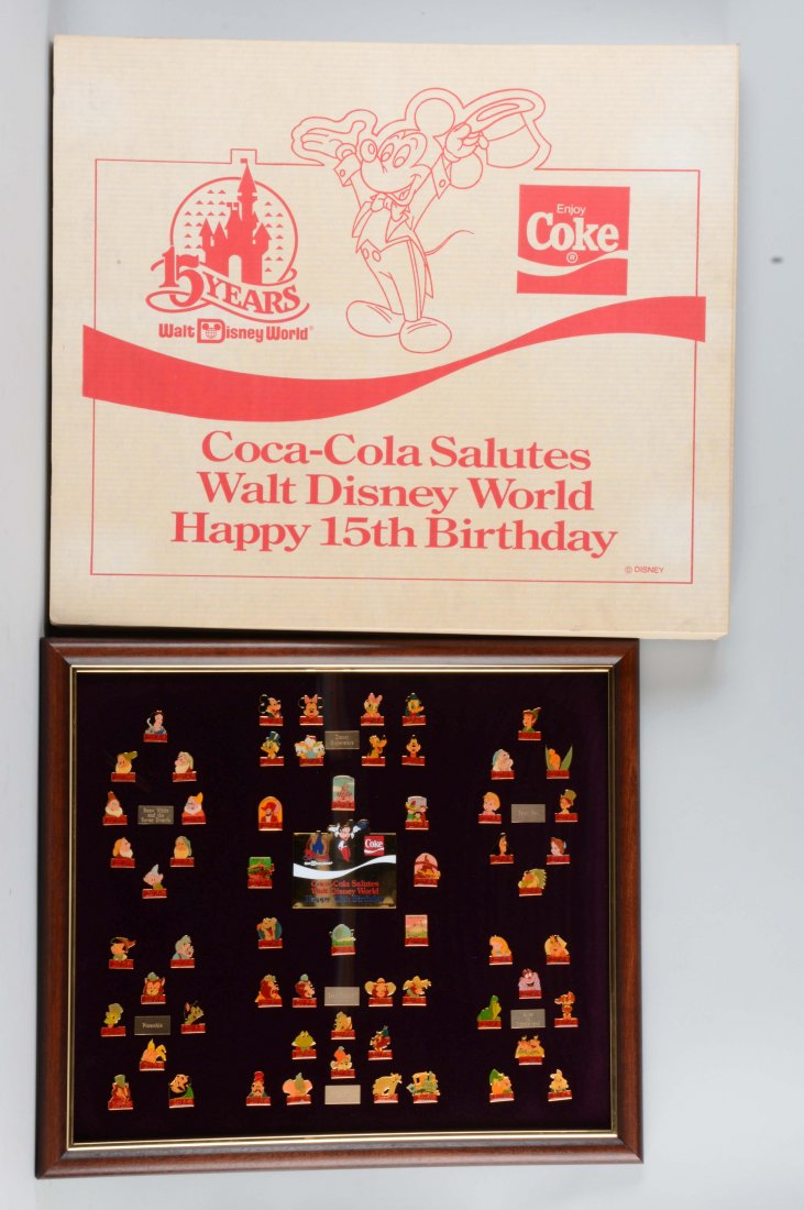 Coca - Cola Walt Disney World Pins. (1 of 2)
