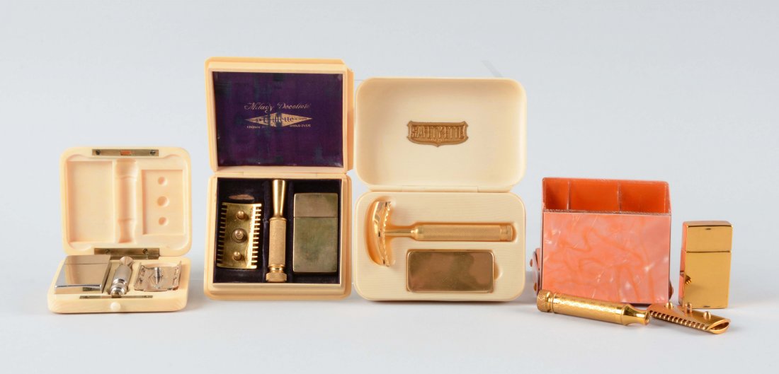 Lot Of 4: Safety Razors Traveling Sets. (1 of 1)