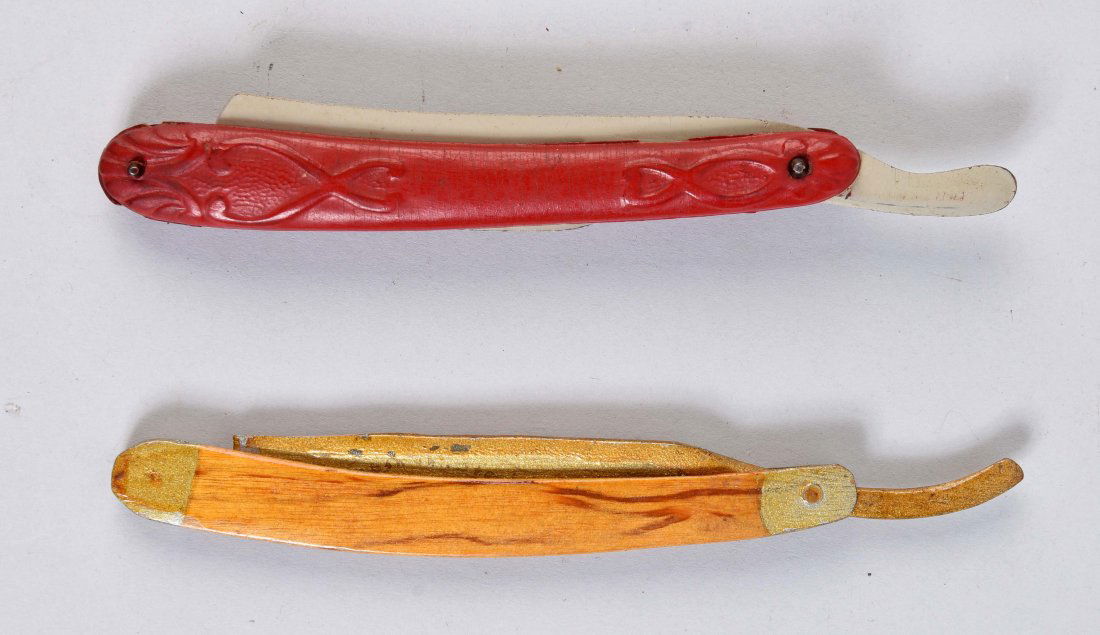 Lot Of 2: Replica Straight Razors. (1 of 2)