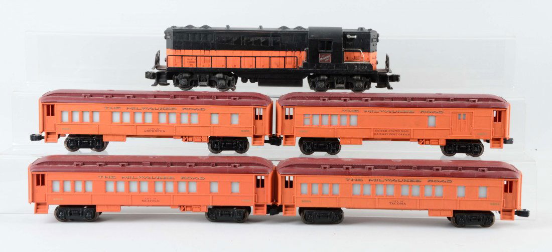 Lot Of 5: Lionel Trains "Milwaukee Road". (1 of 1)