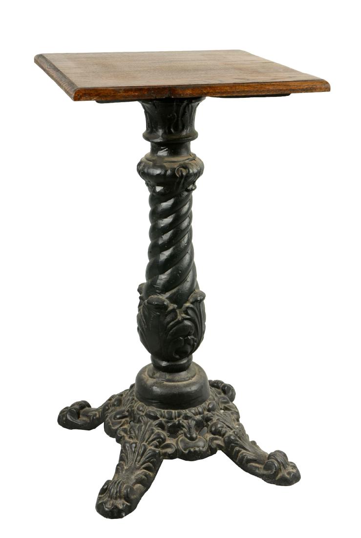 Cast Iron Slot Machine Stand (1 of 5)