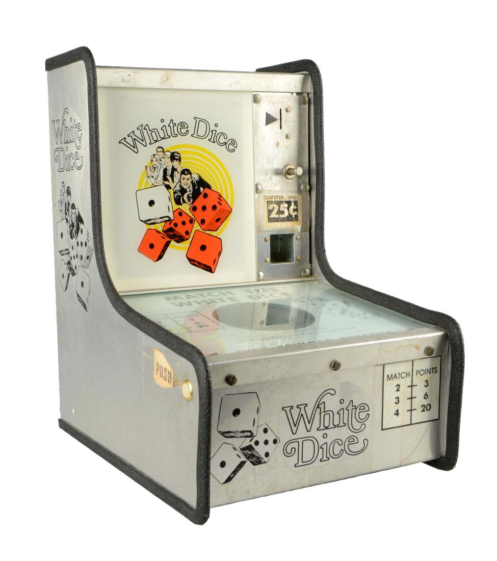 25¢ White Dice Arcade Game (1 of 11)