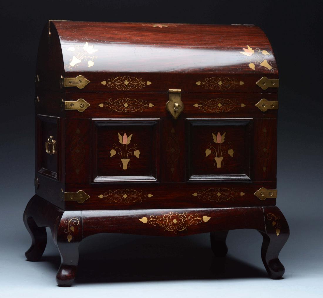 Decorative Wood Chest. (1 of 3)