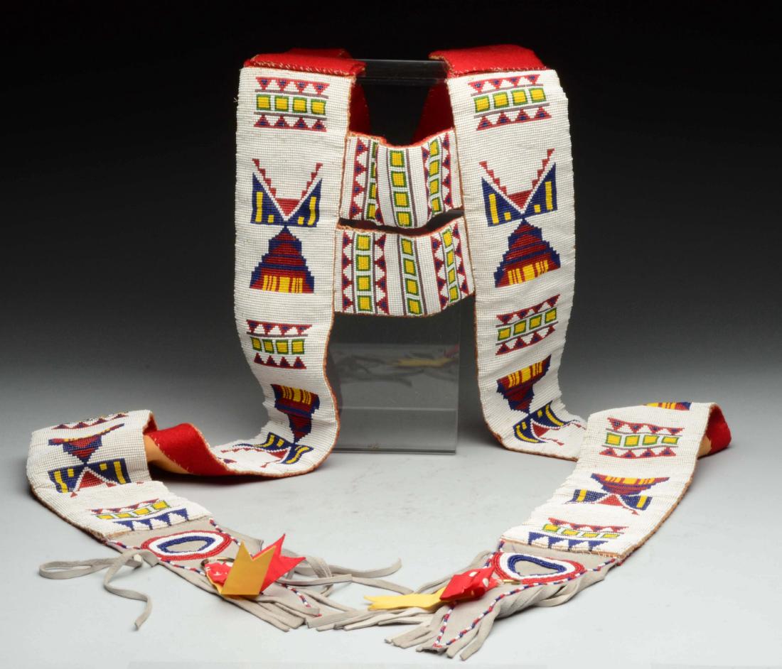 Large Beaded Horse Collar. (1 of 3)