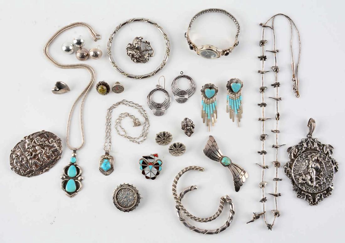 Lot Of Assorted Silver Accessories. (1 of 1)