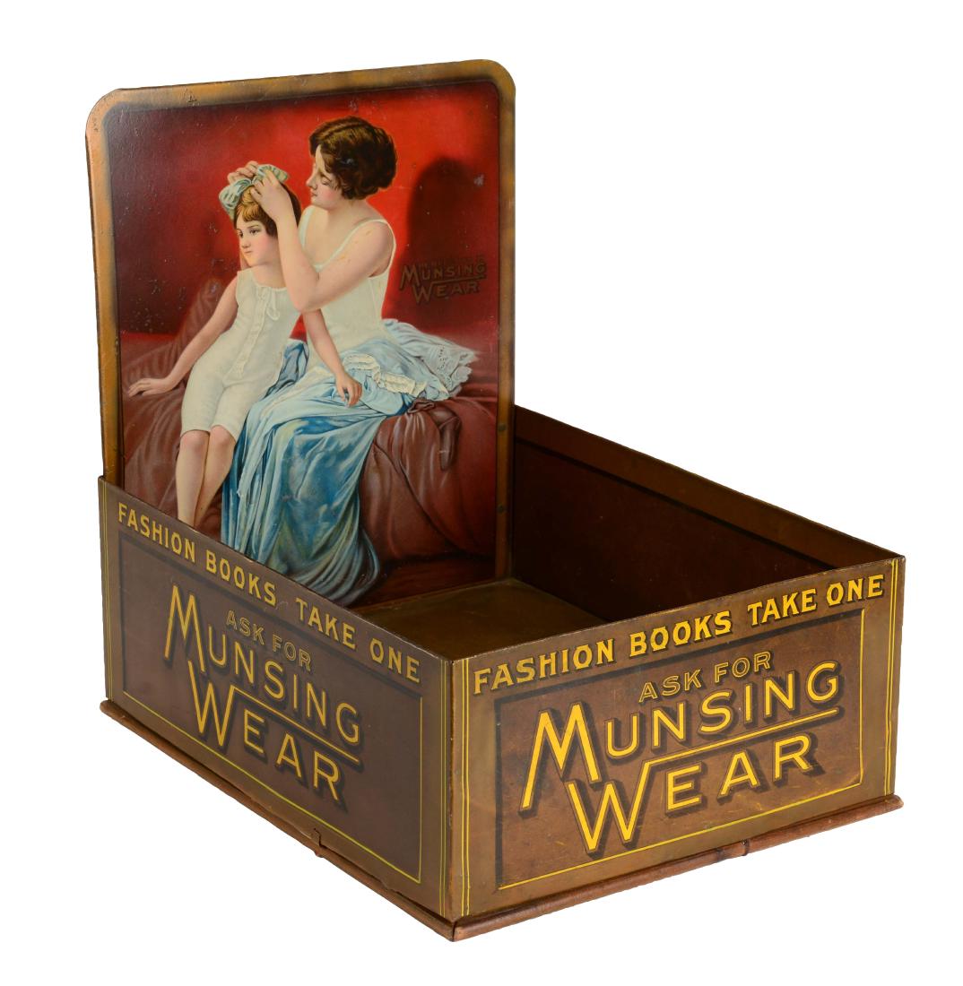 Munsing Wear Tin Fashion Book Display. (1 of 3)