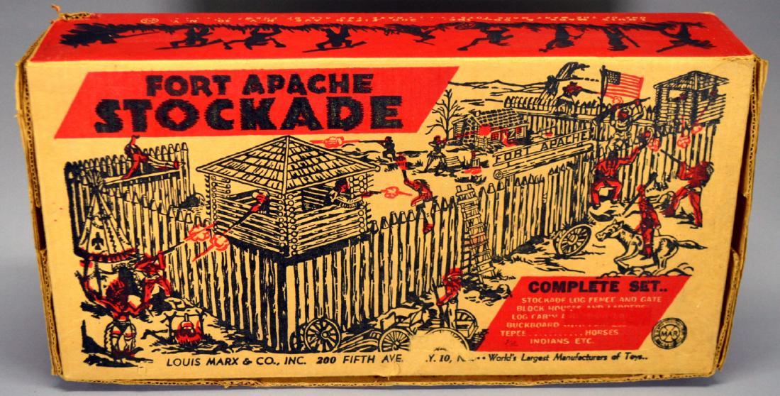 Marx Fort Apache Stockade Playset (1 of 2)