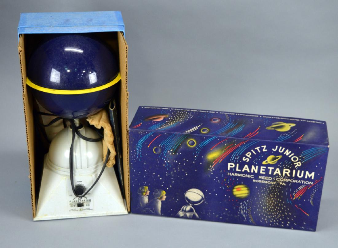 Spitz Junior Planetarium No. 3000 (1 of 4)