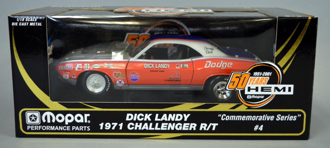 1:18 50 Years Hemi #4 1971 Challenger R/T (1 of 2)
