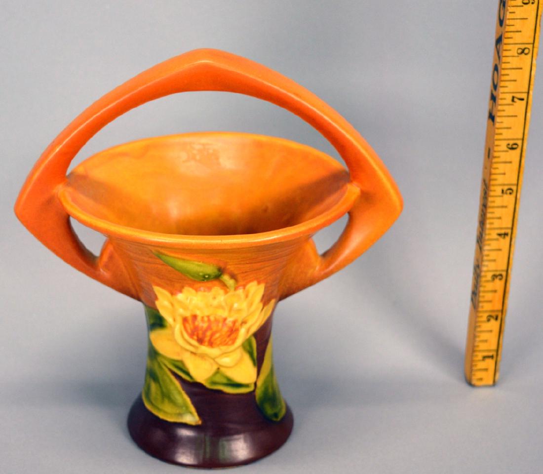 Roseville Brown Water Lily Basket 3808
