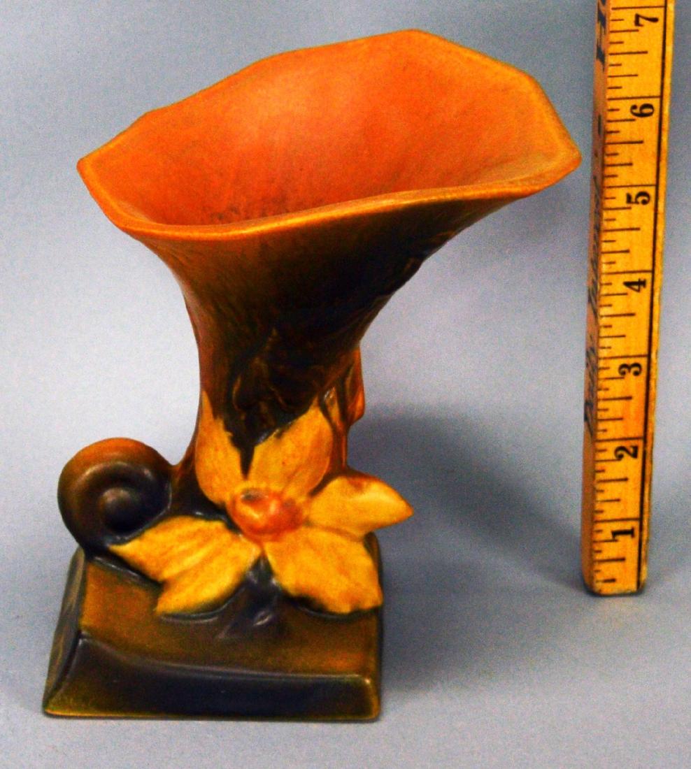 Roseville 290-6 Cornucopia Planter clematis flower vase (1 of 2)