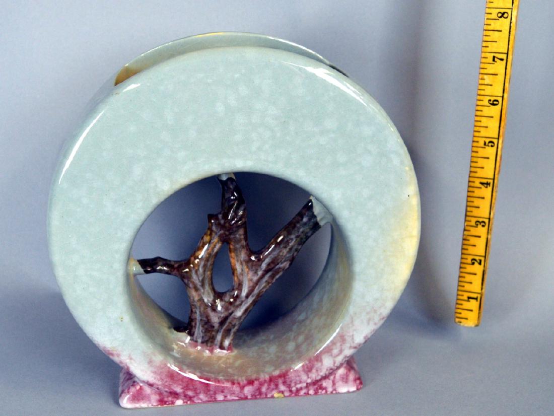 Roseville Planter (1 of 3)