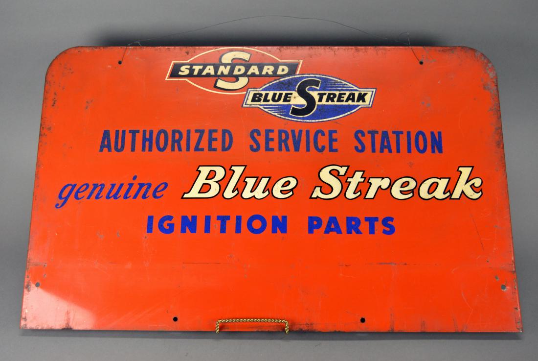 Enameled metal standard blue streak service station: Rust, surface scratches and abrasion