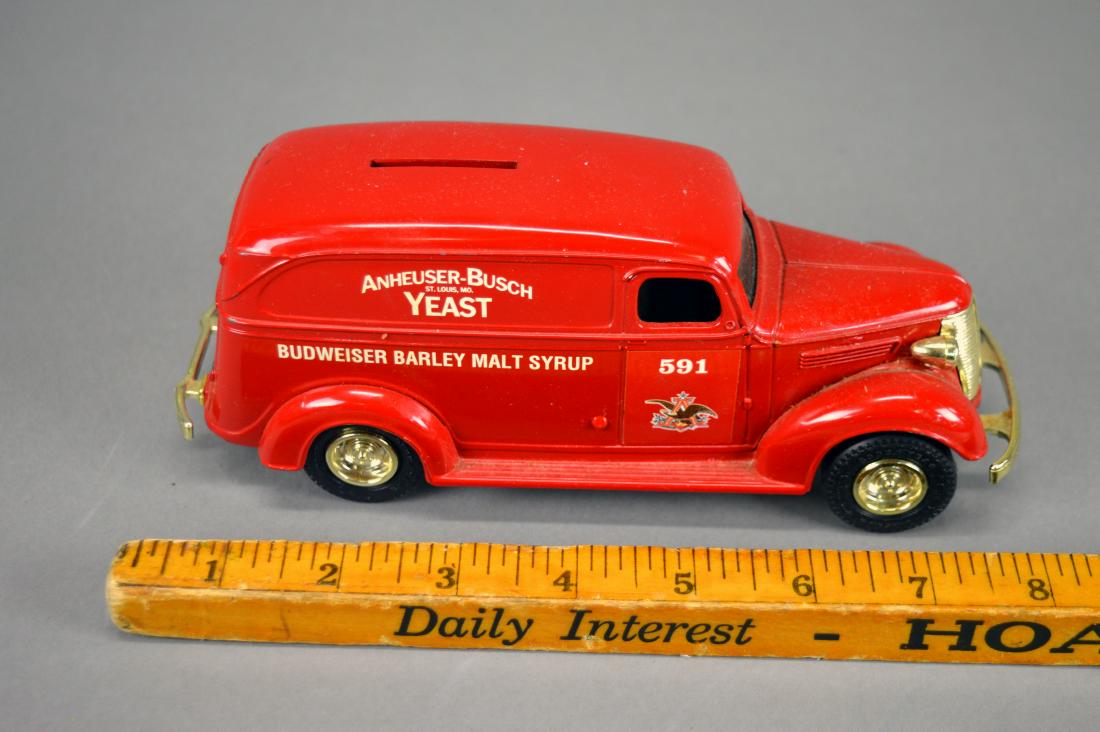Annheuser-Busch Yeast Ertl diecast still bank: Minor wear