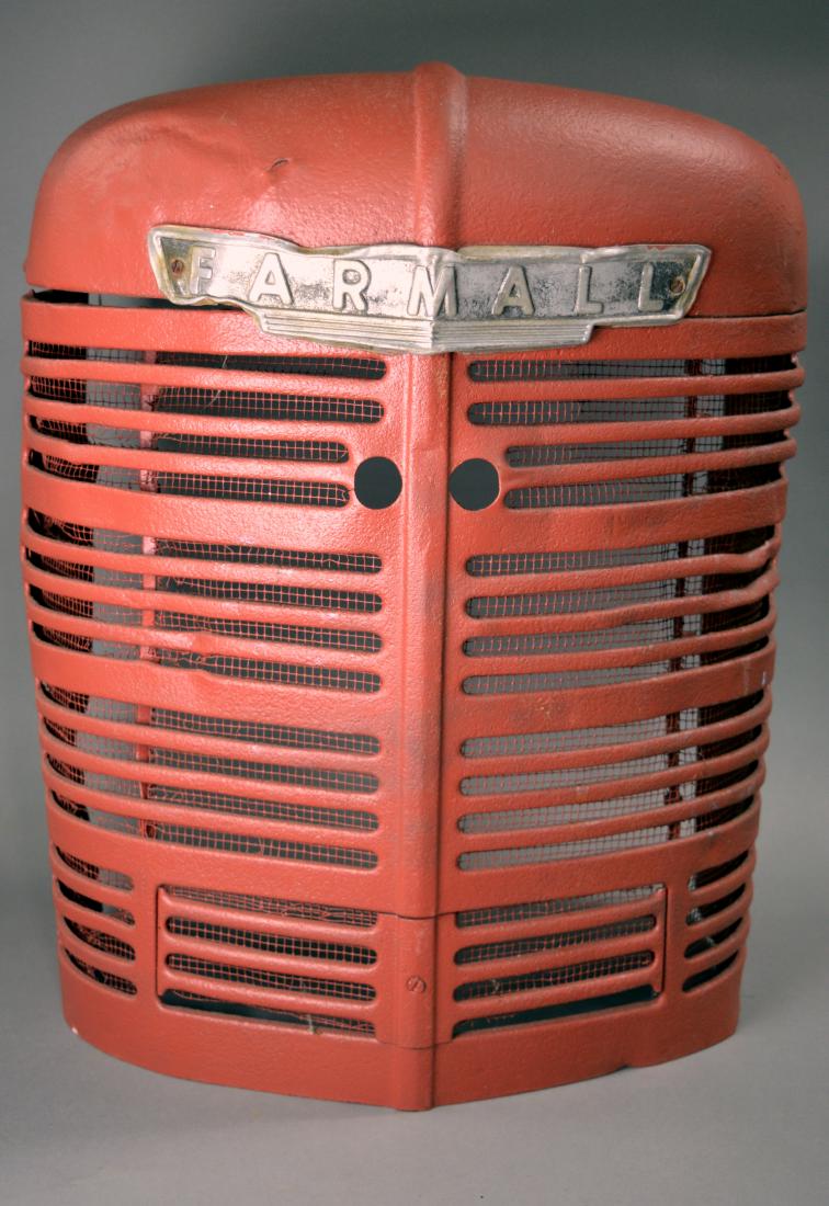 Vintage Farmall tractor grill and nameplate (1 of 5)
