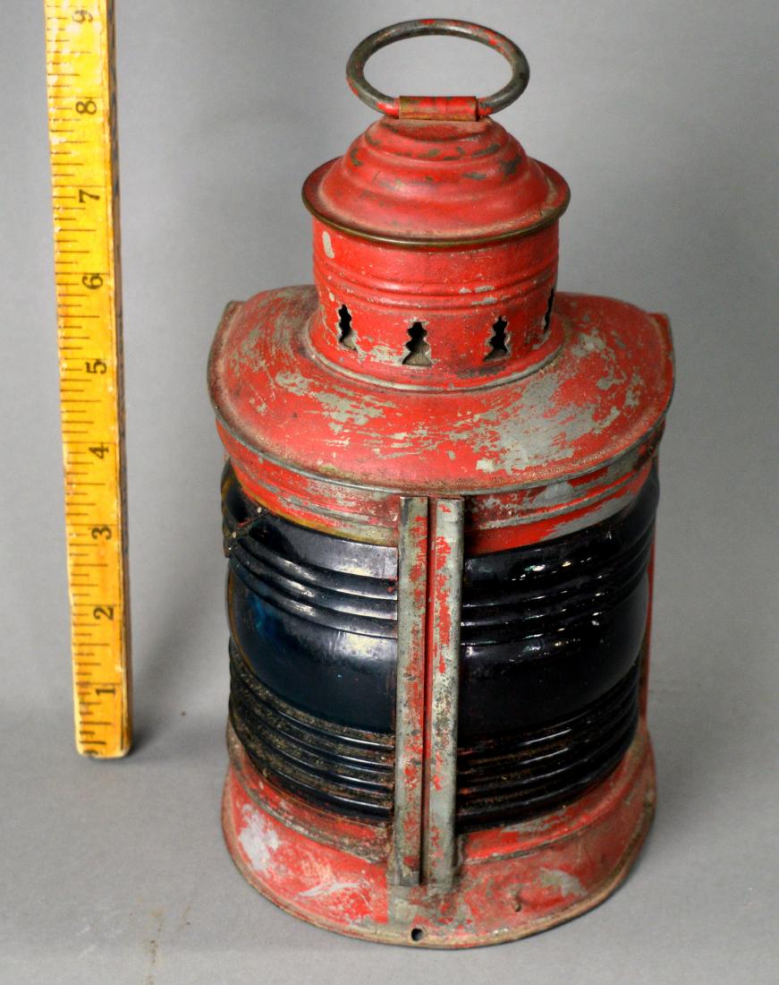 National Marine Lamp Co. lantern (1 of 6)