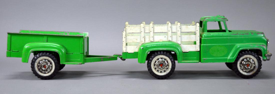 Vintage Hubley green truck with trailer (1 of 5)