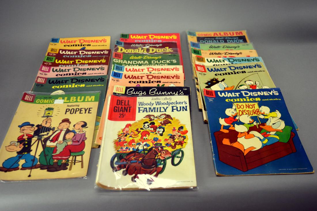 20 vintage Dell Walt Disney comic books (1 of 5)