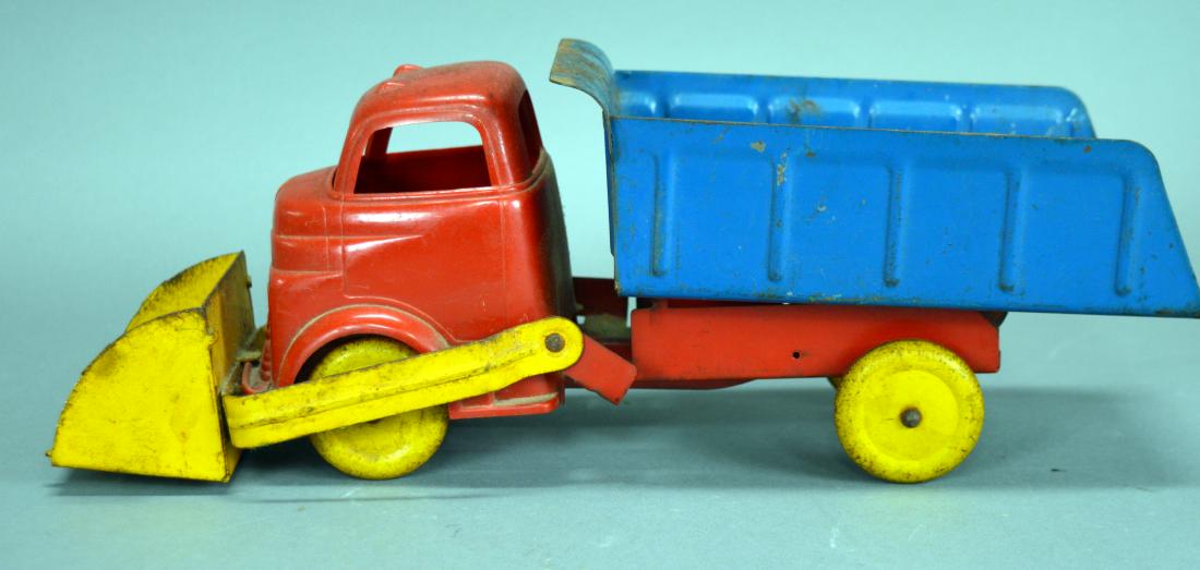 Vintage enameled tin & plastic toy dump truck (1 of 6)
