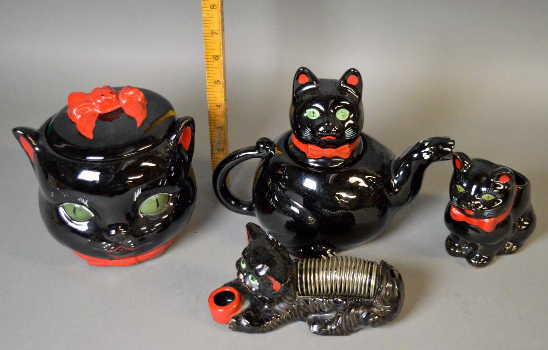 Four vintage black cat ceramic articles (1 of 4)