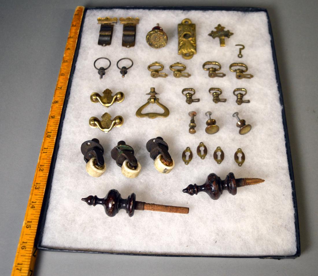 Lot of vintage & antique miscellaneous hardware (1 of 2)