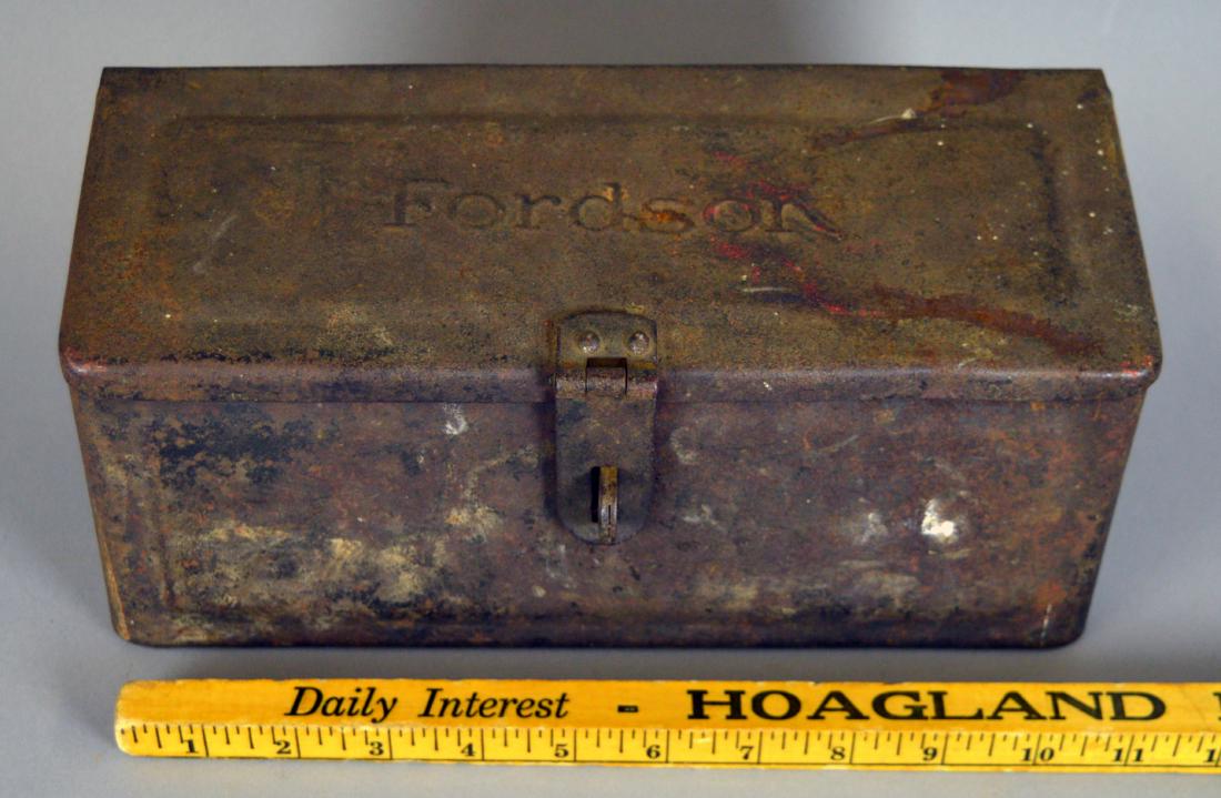 Fordson tractor tool box: Wear throughout commensurate with age