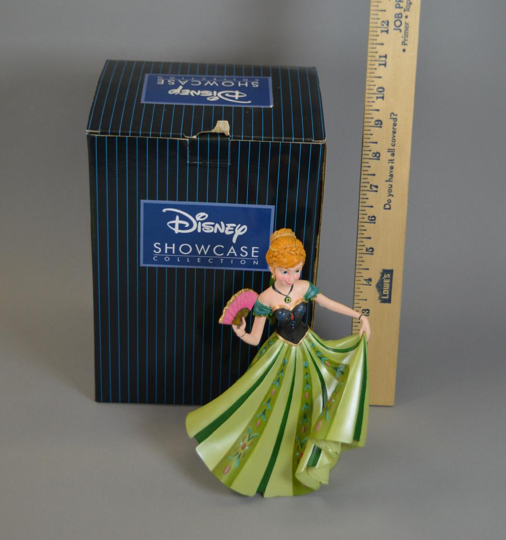 Disney Showcase Collection Anna Figurine: Disney Showcase Collection Anna Figurine