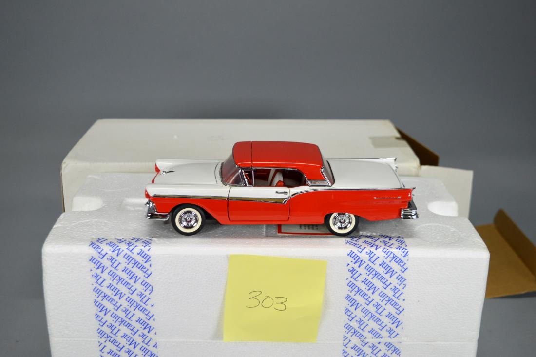 Franklin Mint Diecast 1957 Ford Skyliner Model: Franklin Mint Diecast 1957 Ford Skyliner Model