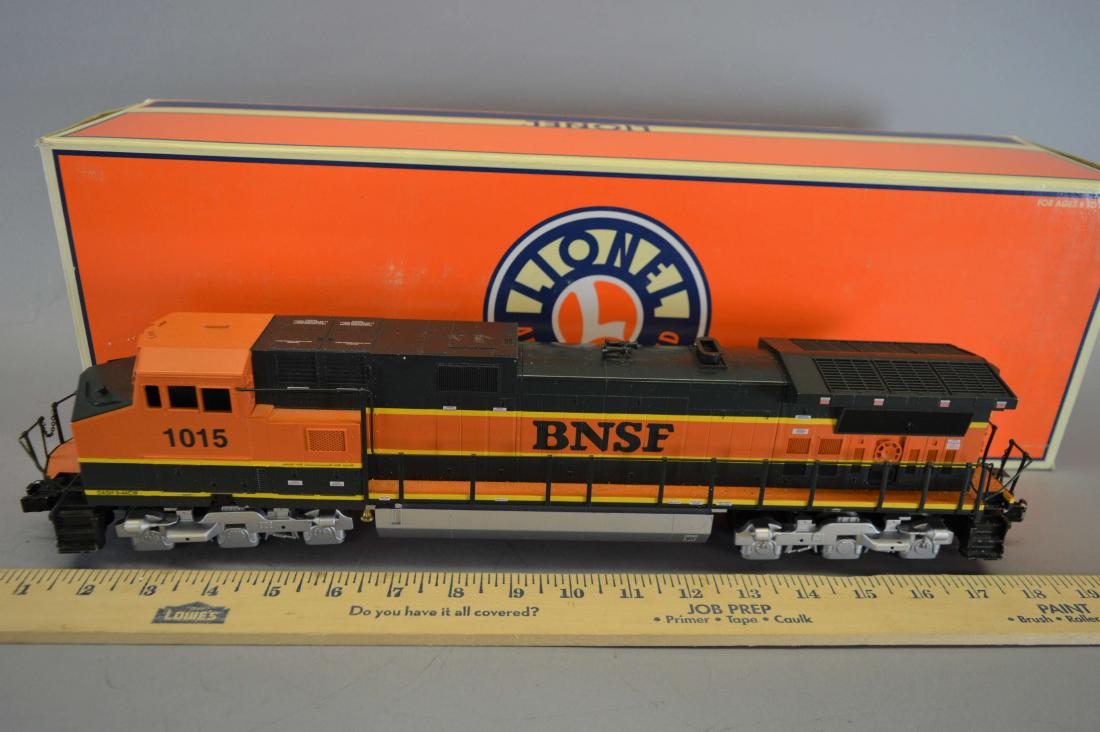 Lionel 1505 Dash 9 BNSF Engine 6-18257: Lionel 1505 Dash 9 BNSF Engine 6-18257