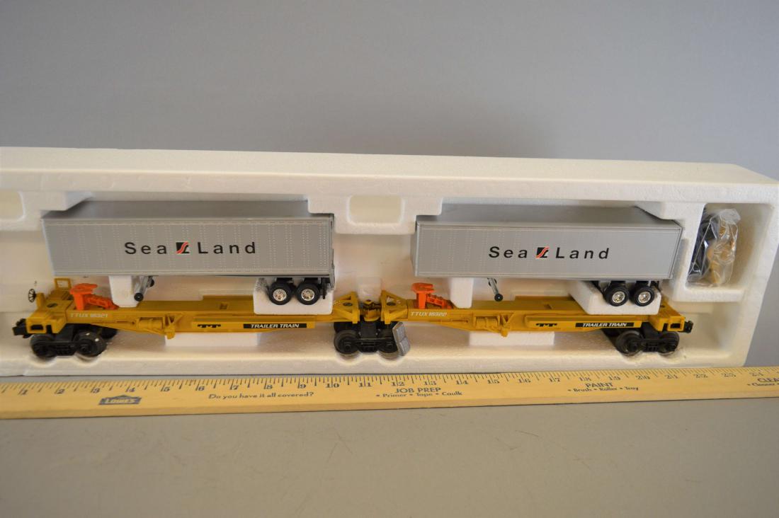 Lionel Sealand T.T.U.X. Flatcar Set 6-16322: Lionel Sealand T.T.U.X. Flatcar Set 6-16322