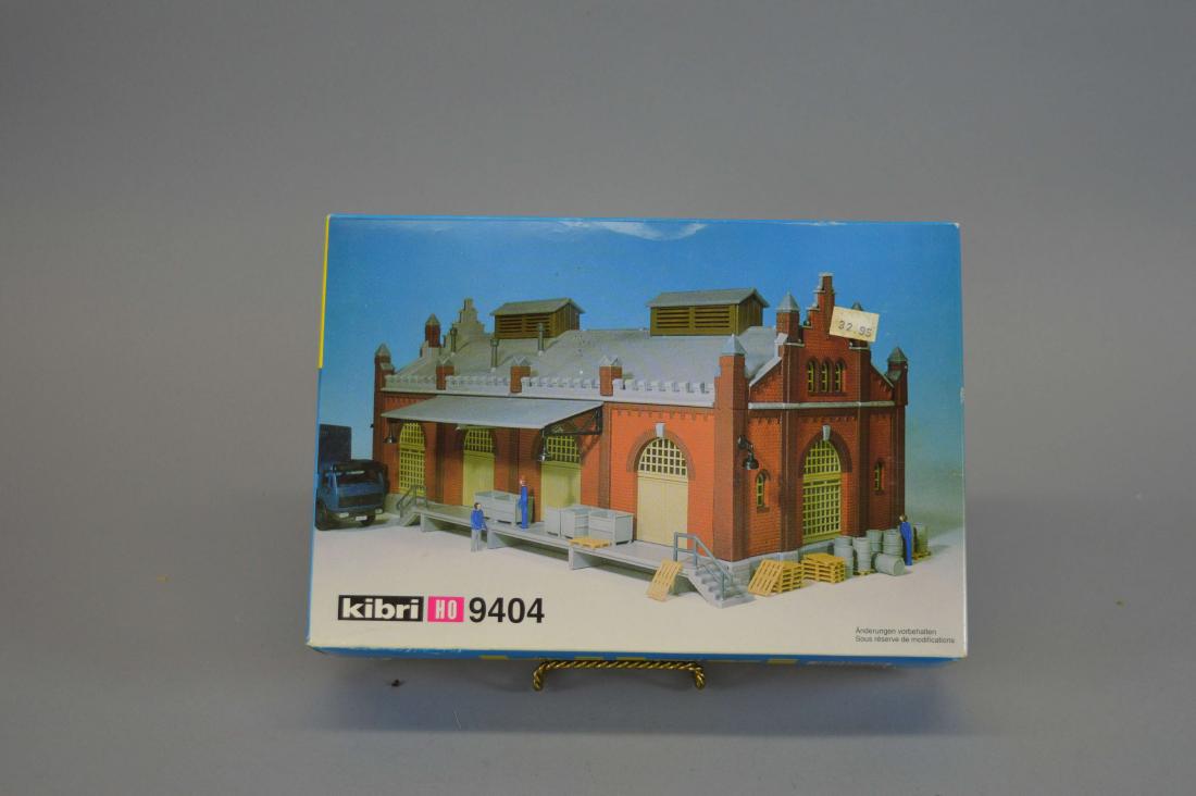 Kibri 9494 HO Scale Freight Shed Model Kit: Kibri 9494 HO Scale Freight Shed Model Kit