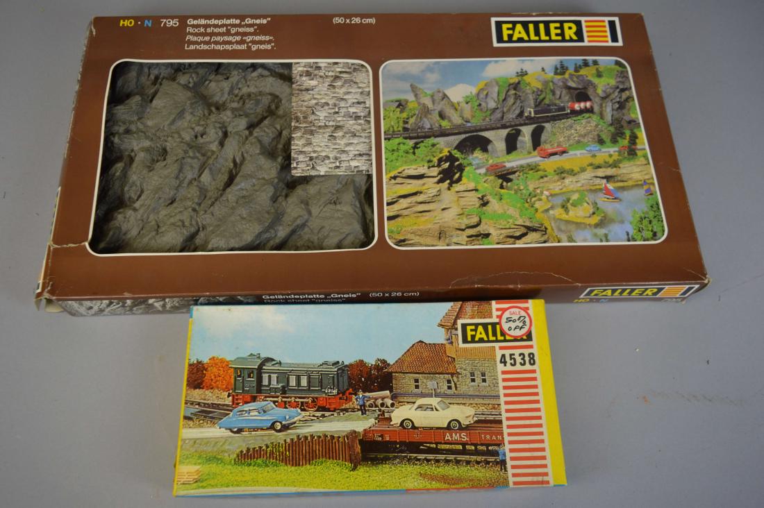 2 Faller HO Scale Model Kits 795 & 4538: 2 Faller HO Scale Model Kits 795 & 4538