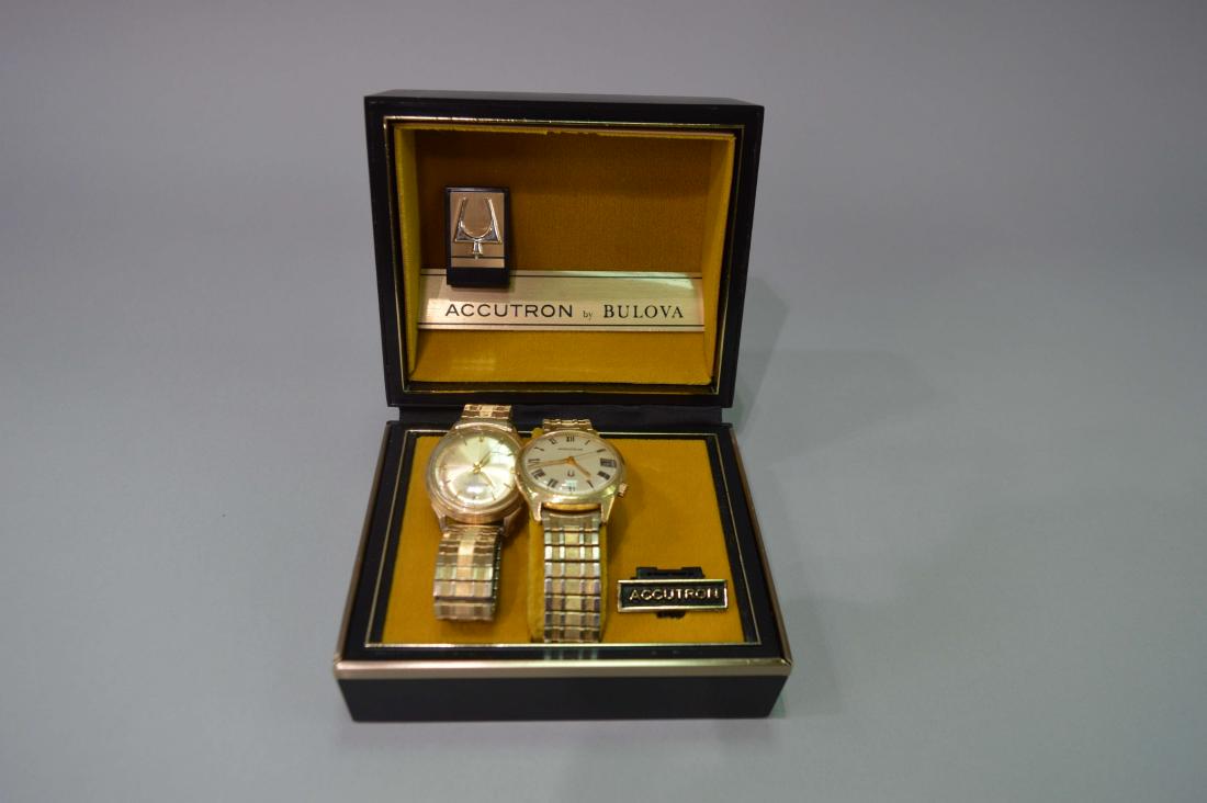 2 Vintage Bulova Accutron Men's Wristwatches (1 of 7)