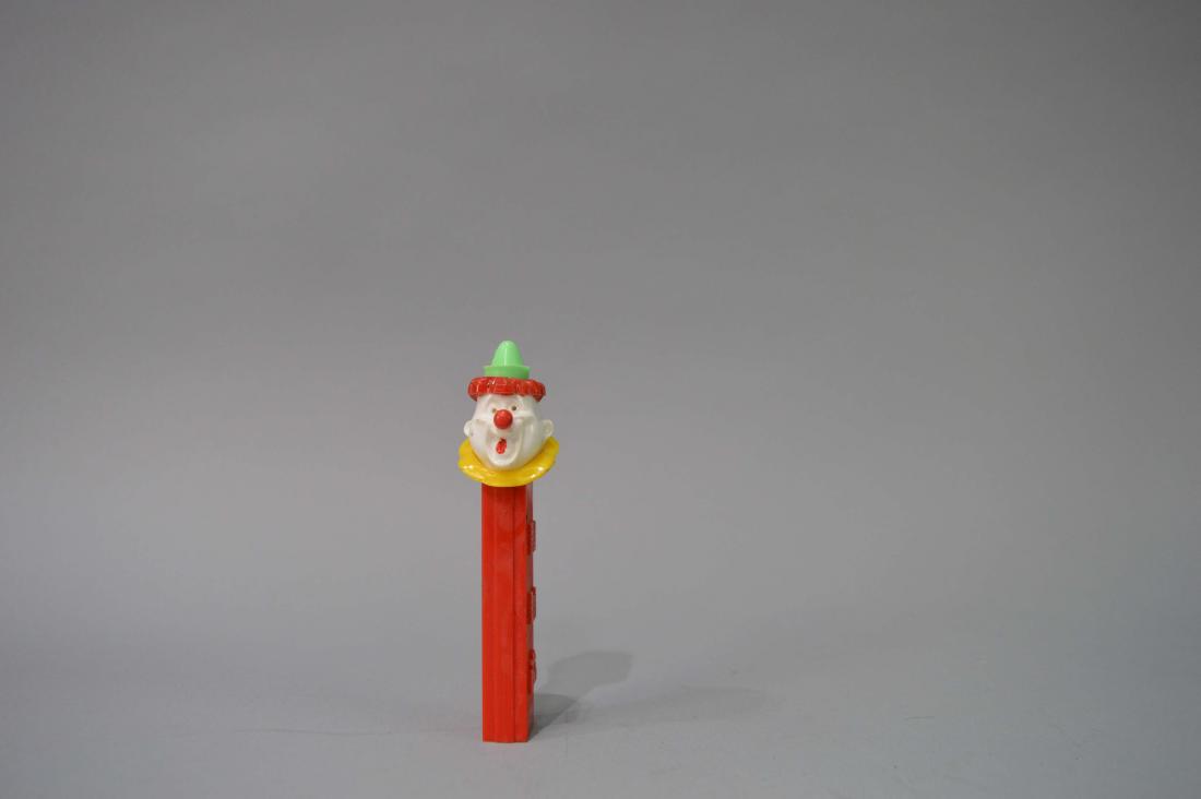 Vintage Clown PEZ Dispenser Collar No Feet (1 of 6)