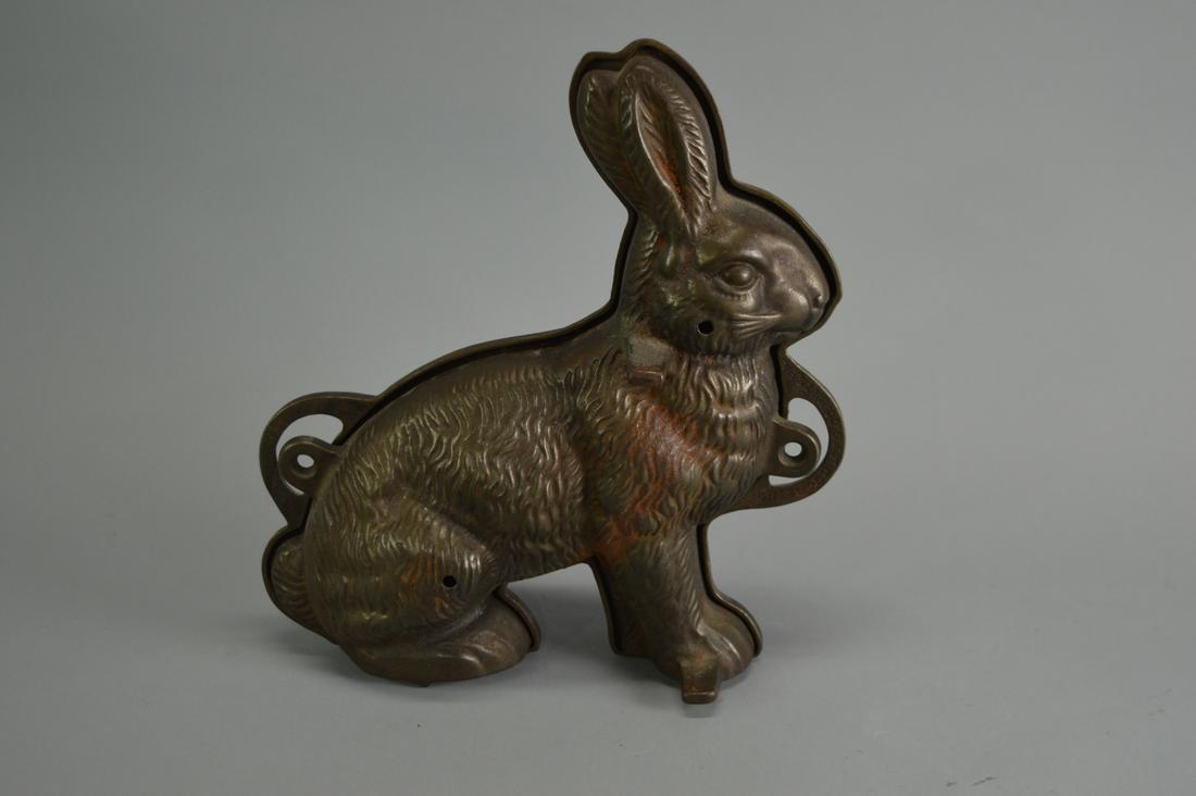 Griswold Bunny mold (1 of 3)