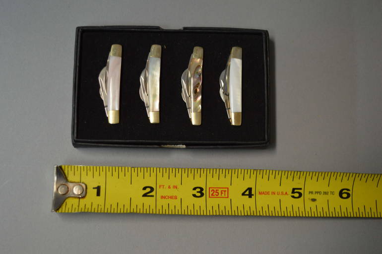 Set Of 4 Windlass Mini Pocket Knives