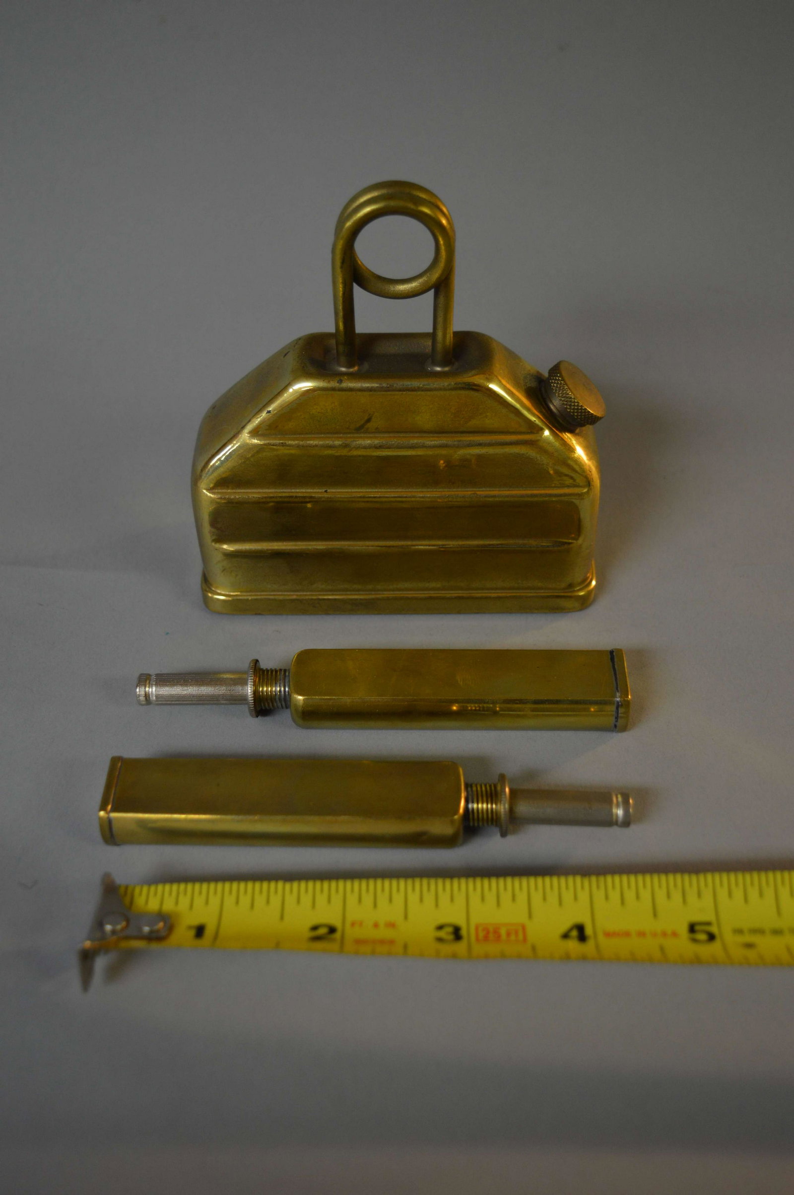 Brass Oil Can & 2 Smaller Oilers: Brass Oil Can & 2 Smaller Oilers