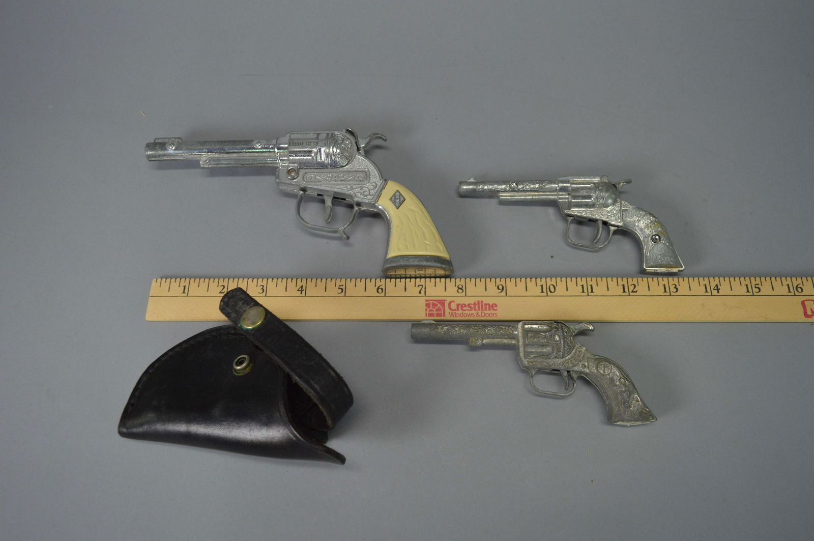 3 Vintage Cap Guns & Leather Holster: 3 Vintage Cap Guns & Leather Holster